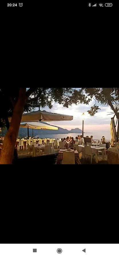 The Flowers Rooms Cefalù