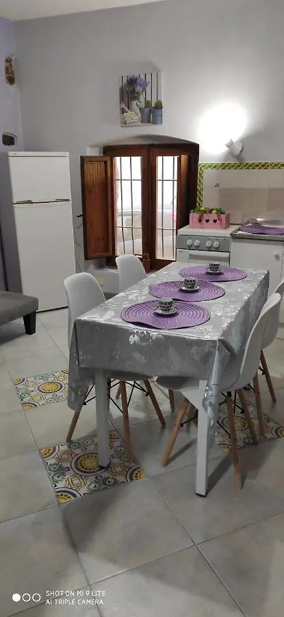 Apartment The Flowers Rooms Cefalu Italy