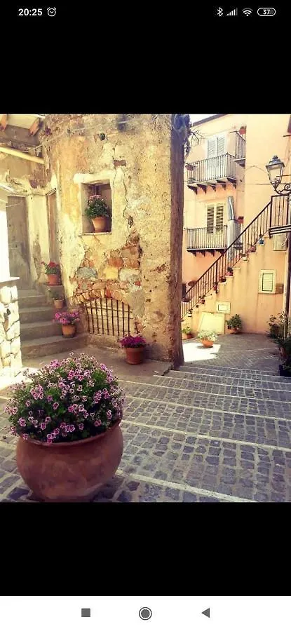 Appartamento The Flowers Rooms Cefalù Italia