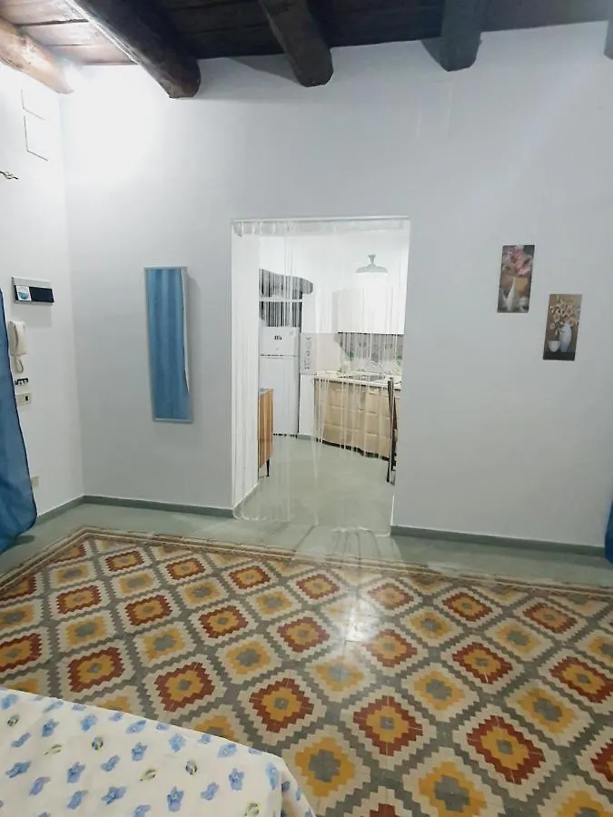 The Flowers Rooms Cefalu Apartment