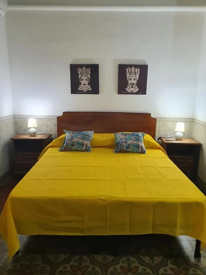 Appartamento The Flowers Rooms Cefalù