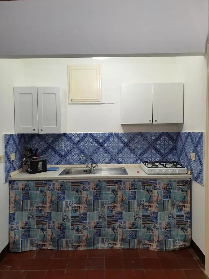 Apartment The Flowers Rooms Cefalu